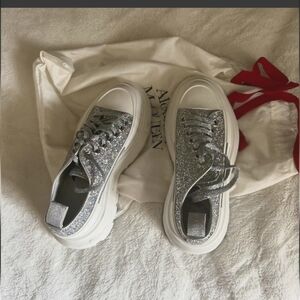 Authentic Alexander McQueen Tread slick